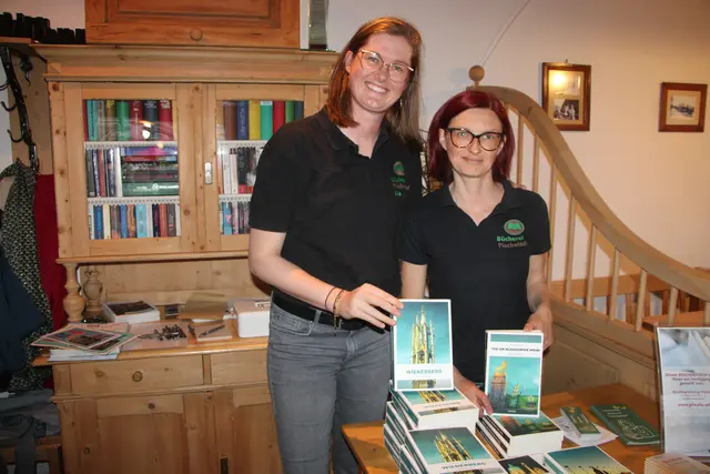 Der Büchertisch wurde von der Bücherei Pischelsdorf betreut. | Foto: Josef Hofmüller