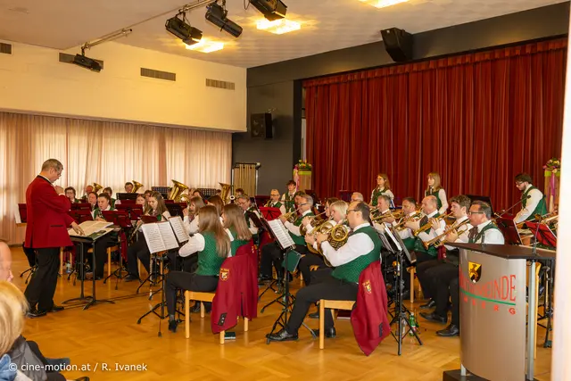 Musikverein Himberg in voller Größe. | Foto: cine-motion.at / R. Ivanek