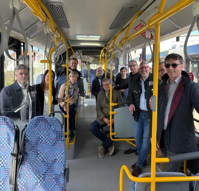 Umweltbeirat lobt Öffis in Wiener Neustadt, Millionen fahren mit