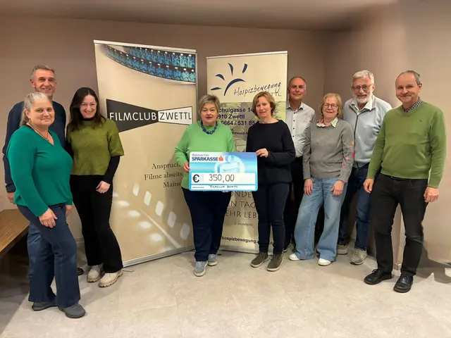 Hospizbewegung Zwettl freut sich über Spende von Filmclub
