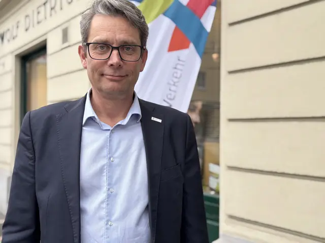 Johannes Gfrerer ist Geschäftsführer vom Salzburger Verkehrsverbund GmbH. | Foto: Sabrina Moriggl
