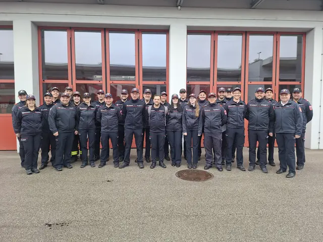 18 von 21 Florianis aus dem Bezirk Schärding, die zur FKAE-Leistungsprüfung in Silber antraten, schlossen diese erfolgreich ab.  | Foto: BFKDO Schärding