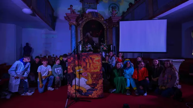 Konfirmanden aus Zurndorf, Nickelsdorf und Deutsch Jahrndorf gestalteten den Themengottesdienst "Cartoons".  | Foto: Gemeindeverband Nordburgenland