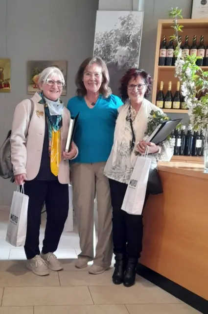 Die Künstlerinnen: v.l.: Paola Zaninotti, Maria Kucher, Helena Petrovčič.