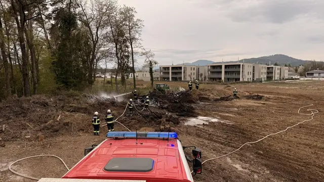 Fotos zum Brand. | Foto: Feuerwehr Haidach/Klagenfurt