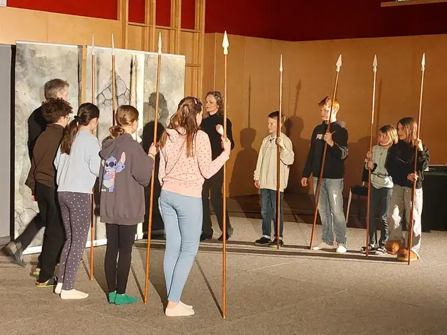 Mit viel Einsatz zeigten die Schüler ihr schauspielerisches Talent. | Foto: MS Grünau-Rabenstein