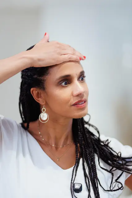 Gynäkologin Kehinde Wewe aus Scheibbs: "Mein Podcast richtet sich an Jugendliche, die ihren Körper besser verstehen möchten." | Foto: Markus Morawetz/grlztalk.at