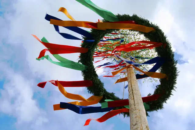 Wir suchen den beliebtesten Maibaum in Urfahr-Umgebung!