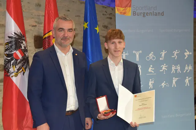 Noah Vollmann (Landessportehrenzeichen in Bronze) | Foto: MeinBezirk/Michael Strini