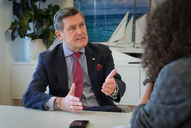 "Diese Projekte sichern die Lebensqualität der Bevölkerung", sagte Verkehrsminister Peter Hanke (SPÖ) bei einer Pressekonferenz zu den Themen Lobau-Autobahn und Lobautunnel. (Archivfoto) | Foto: Andreas Pölzl/MeinBezirk
