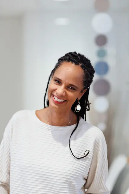 Die Gynäkologin Kehinde Wewe aus Scheibbs hat mit "grlztalk" einen Podcast zu  Themen wie "Pubertät, Periode und Verhütung" für alle Mädchen und jungen Frauen ins Leben gerufen. | Foto: Markus Morawetz/grlztalk.at