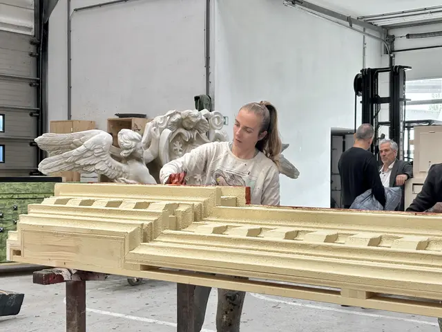 Über 9.000 Arbeitsstunden stecken heuer in der Herstellung der Kulisse von „Tosca“.  | Foto: Marlene Graupner/MeinBezirk