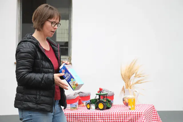 Barbara Eisner empfängt interessierte Schüler und Jugendliche am Hof in Aigen-Schlägl. | Foto: MeinBezirk/Schütz
