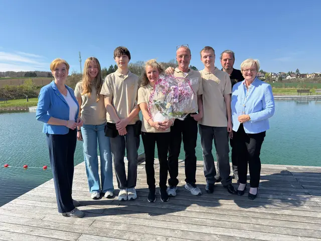 Zahlreiche Gäste besuchten die Eröffnung des „See la Vie“ in Pyhra. | Foto: Marktgemeinde Pyhra