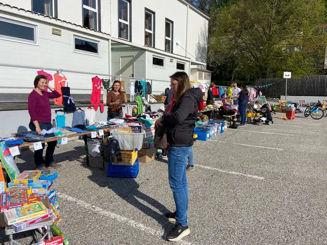 Flohmarkt für Kindersachen am Arbeiterkammer-Parkplatz