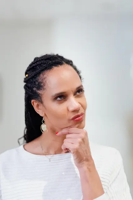 Die Gynäkologin Kehinde Wewe aus Scheibbs hat mit "grlztalk" einen Podcast zu  Themen wie "Pubertät, Periode und Verhütung" für alle Mädchen und jungen Frauen ins Leben gerufen. | Foto: Markus Morawetz/grlztalk.at