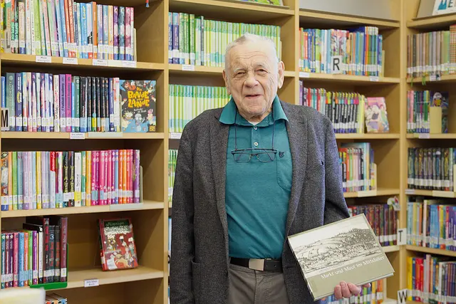 Mauthausner engagiert sich seit 62 Jahren in der Bücherei