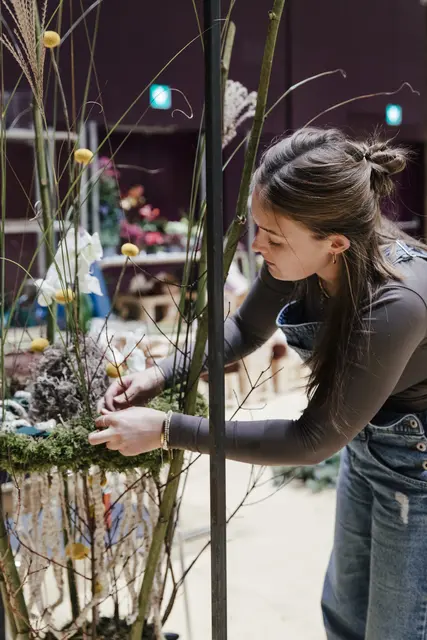 Julia Gschwandtner bei den Staatsmeisterschaften der Floristen. | Foto: SkillsAustria/Watl