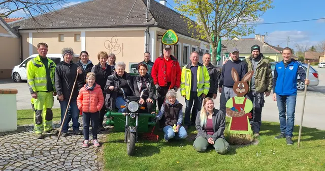 In Ungerndorf packten jung und ,,Alt'' mit an.  | Foto: Appel