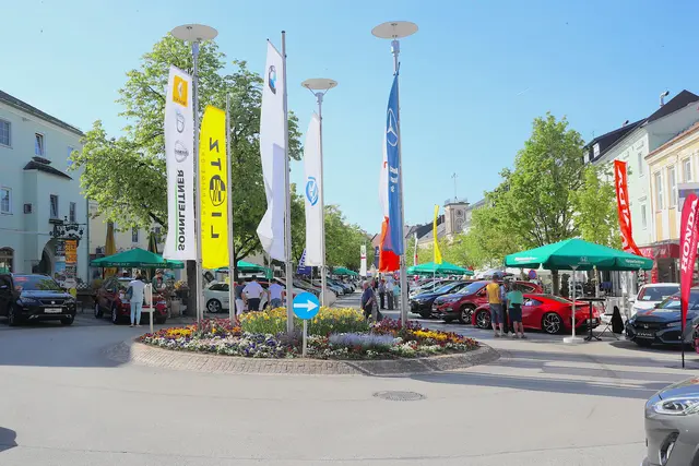 Mobilität hautnah erleben: Bei "Alles Auto" wird der Bad Haller Hauptplatz zum zentralen Treffpunkt für alle Fahrzeug-Enthusiasten. | Foto: Klaus Mader