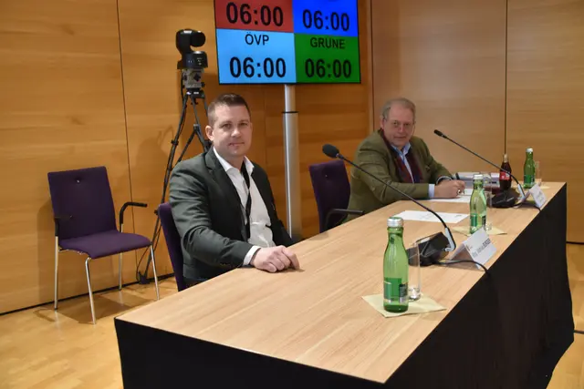 Regierungskommissär Mathias Burger war bei seiner Befragung im Untersuchungsausschuss „Neue Eisenstädter“. | Foto: Stefan Schneider/MeinBezirk