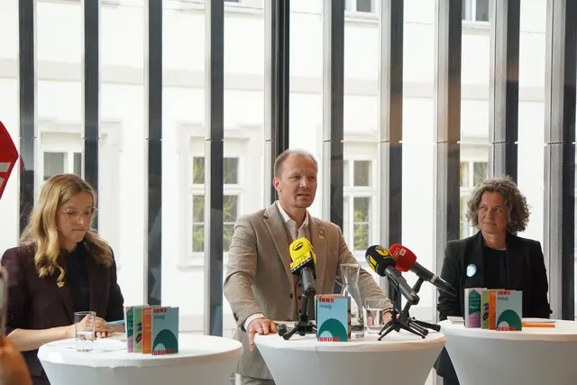 Barbara Plattner, Geschäftsführerin Innsbruck Tourismus, Bürgermeister Anzengruber und Heike Kiesling, Geschäftsführerin und Leiterin des Innsbruck Marketing. | Foto: MeinBezirk/SPRENGER