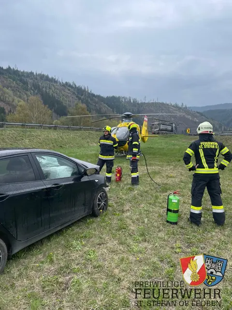 Mittwochnachmittag wurden die Einsatzkräfte zu einem schweren Autounfall auf der S36 auf Höhe der Ausfahrt St. Stefan gerufen. | Foto: FF St. Stefan ob Leoben
