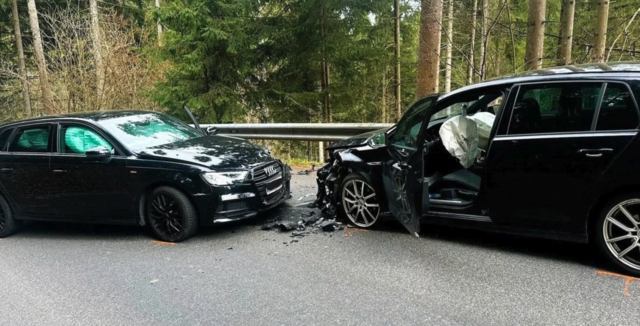 Drei Verletzte bei Unfall im „Erdleitener Graben“
