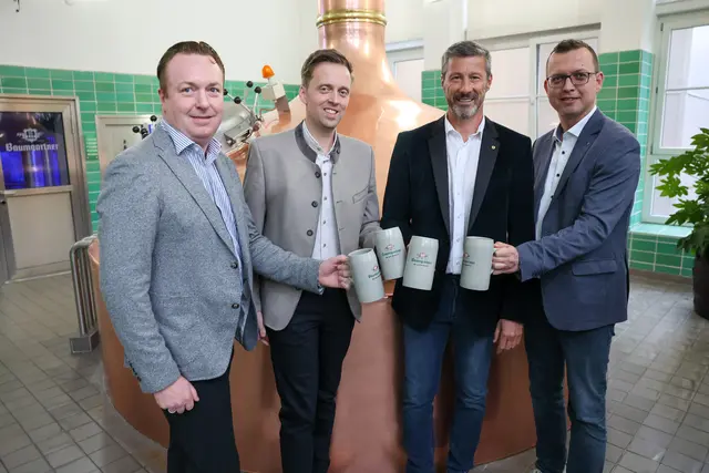 Brauerei Baumgartner und Schärdinger Granit bleiben Partner der SV Ried