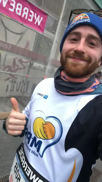 WAT Fünfhaus-Handballtormann Felix Friedl kennt die Probleme von Menschen mit seltenen Krankheiten aus seinem beruflichten Alltag. Daher zögerte er nicht lange, um auch heuer in einer Staffel mit drei Sportlerkollegen beim Wien-Marathon zu starten.  | Foto: Foto: Felix Friedl