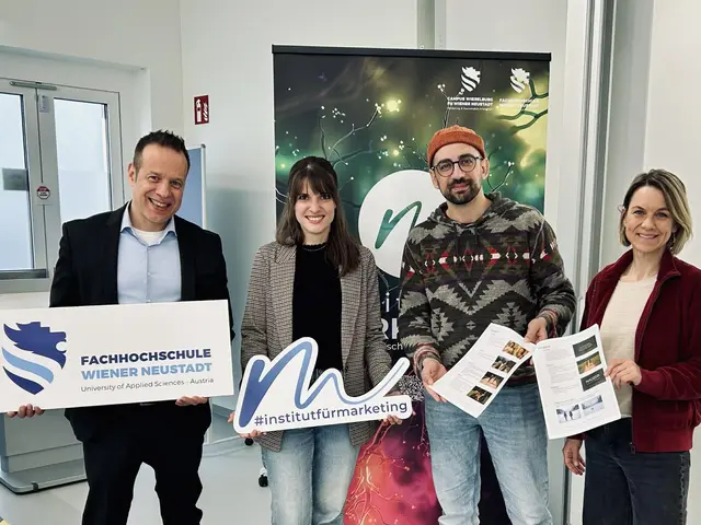 Praxisprojekt für den Bachelorstudiengang "Wirtschaftsberatung"
Studiengangsleiter Martin Pittner (links) mit Tatjana Kwasny (LV-Leiterin), sowie die beiden Start-up Gründer von NALOOP, Tina Istenits und Nihad Amara (rechts).

 | Foto: FHWN