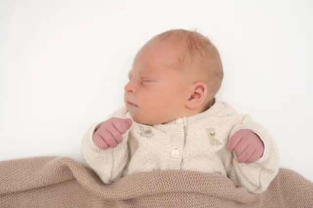 Name: Florian
Geburtsdatum: 12.04.2026
Gewicht: 3.120 g
Größe: 49 cm
Eltern: Bianca und Wolfgang Zach aus Riegersburg | Foto: Babysmile