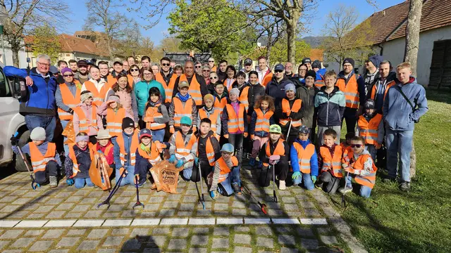 Pfaffstätten sorgt gemeinsam für ein sauberes Ortsbild