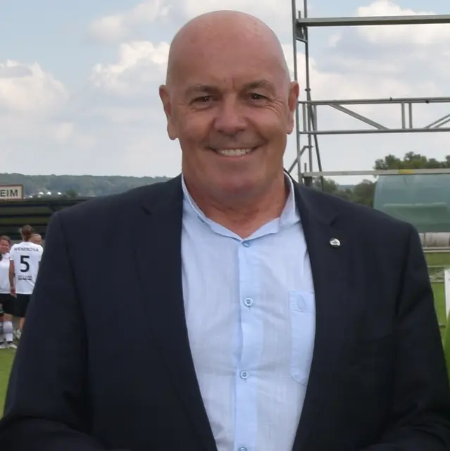 Bürgermeister Georg Rosner verteidigt die Ausweitung kostenpflichtiger Parkplätze, ist aber um eine Lösung für Anrainerinnen und Anrainer bemüht. | Foto: MeinBezirk/Michael Strini