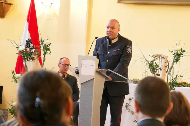 Generaldirektor für den Strafvollzug Alexander König lobte Lalics' bisherige Arbeit. | Foto: Katharina Schrefl
