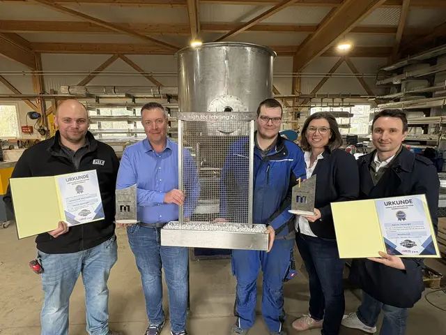 Als Werkstück wurde von Hannes Danzinger eine Outdoor-Wasserwand aus Edelstahl und Cortenstahl gefertigt. | Foto: Metalltechnik Kainz GmbH