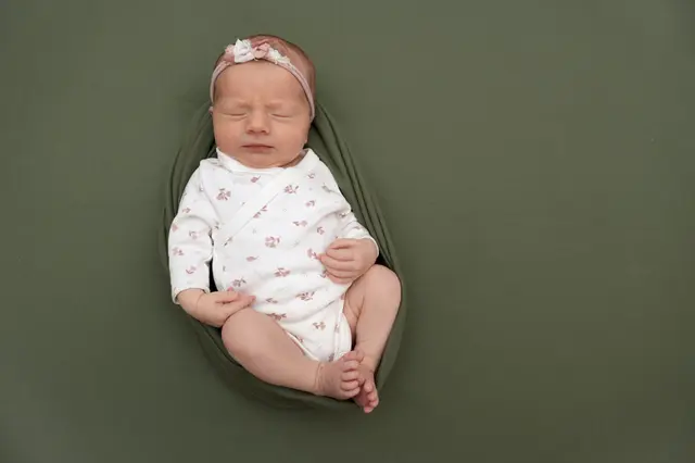 Name: Lena
Geburtsdatum: 11.04.2026
Gewicht: 2.900 g
Größe: 48 cm
Eltern: Cornelia Kickenweiz und Robert Lorenzer aus Breitenfeld | Foto: Babysmile