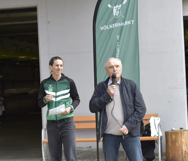 VST-Obmann Valentin Blaschitz wünschte der Sektion Rudern viel Erfolg für die heurige Saison sowie generell auf dem weiteren Weg für die Zukunft. | Foto: MeinBezirk.at/Petra Lammer