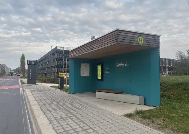 Eine siebenköpfige Fachjury bewertete die Haltestellen nach umfassenden Kriterien, wie Barrierefreiheit, Sicherheit und Attraktivität und Innovation. Für Kärnten geht die Haltestelle "Klagenfurt Lakeside Park" ins Rennen (Symbolfoto) | Foto: MeinBezirk.at/Christina Zwander