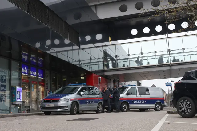 Aufgrund einer Drohung wurde der Welser Hauptbahnhof am 16. April komplett geräumt. | Foto: laumat.at