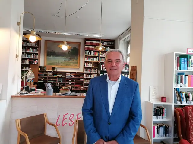 Auslandsjournalist des ORF, Peter Fritz, las in Velden