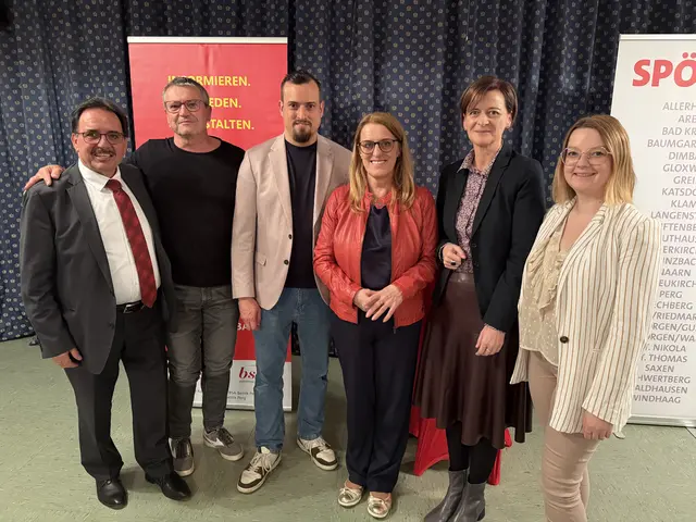 SP-Bezirkschef Landtagsabgeordneter Erich Wahl, Walter Hofstätter, Siegfried Steiner, Staatssekretärin Ulrike Königsberger-Ludwig, Nationalratsabgeordnete Sabine Schatz und Bianca Karr-Sajtarevic. | Foto: SPÖ