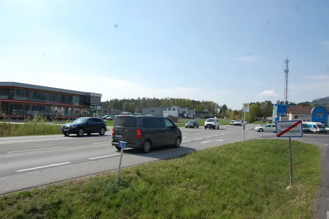 Die folgende Bilderszenerie zeigt einen Beobachtungszeitraum von nur rund 10 min. am Gewerbepark Greinbach. | Foto: Dietmar Hammerl