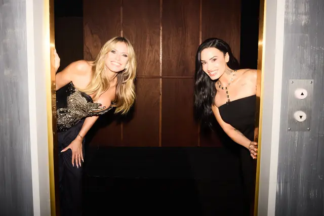 Heidi Klum und Demi Lovato bewerteten die Models in Folge 19.  | Foto: ProSieben/Max Montgomery