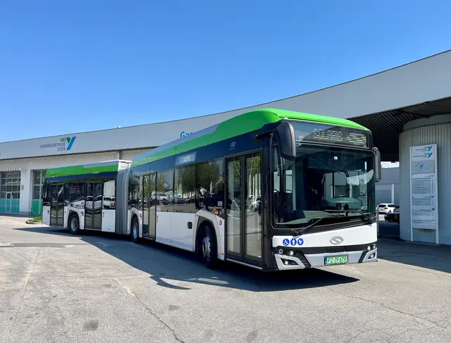 Die Stadtbetriebe testen in den kommenden Tagen unter anderem den 18 Meter langen Solaris-Gelenkbus im Steyrer Stadtgebiet. | Foto: Stadtbetriebe Steyr