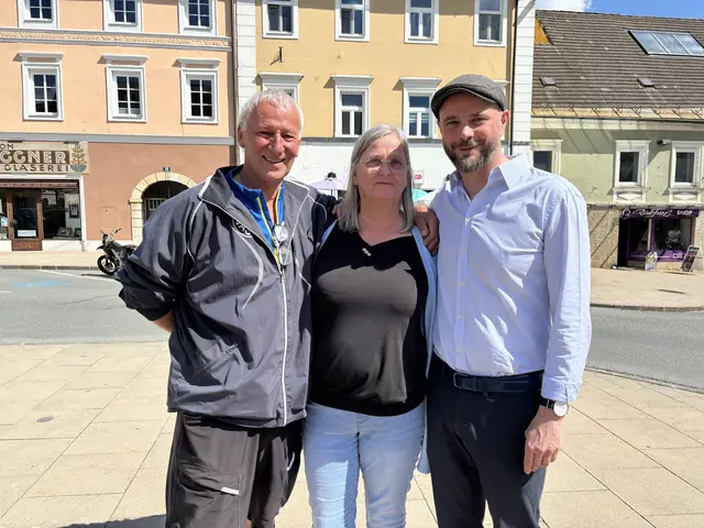 Christoph Gräfling (r.) mit seiner Mutter | Foto: MeinBezirk/Isabella Friessnegg