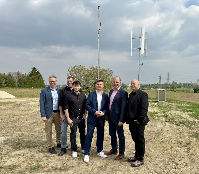 Erste Kleinwindkraftanlage in Betrieb genommen