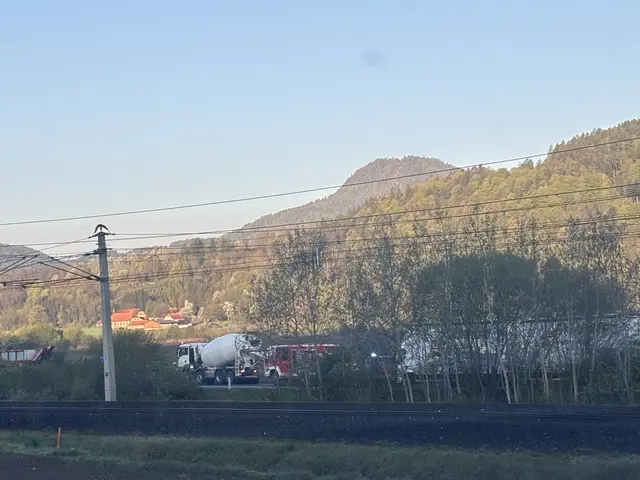 Junge Lenkerin kam mit Pkw von der Fahrbahn ab
