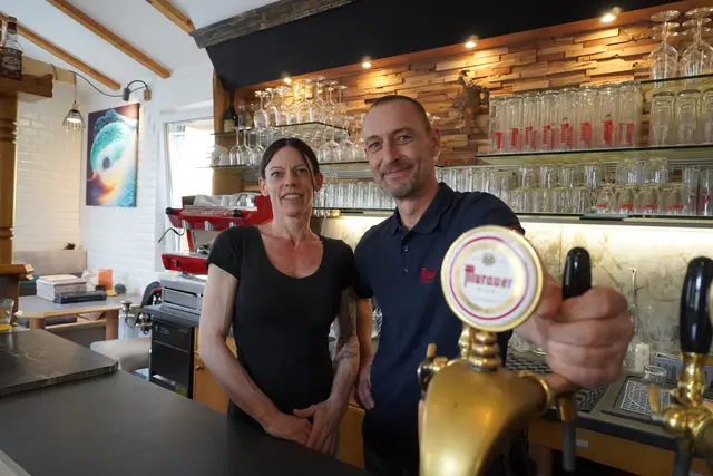 Johannes Wagner eröffnet in Mattersburg im ehemaligen "Hacienda" das "Jo &amp; Co". Seine Freundin unterstützt ihn dabei tatkräftig. | Foto: MeinBezirk / Jennifer Flechl