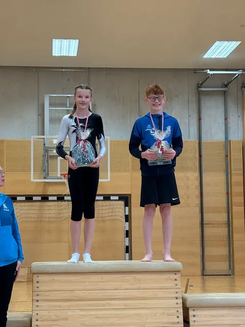 Klara Schmitzberger und Georg Himmelfreundpointner setzten sich in ihren Altersklassen durch. | Foto: Karin Vierlinger